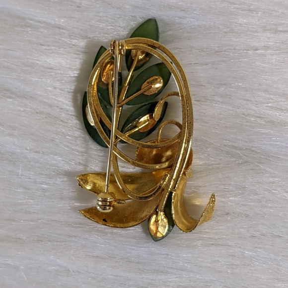 Vintage Jade Brooch Leaf Floral Design - Picture 4 of 4